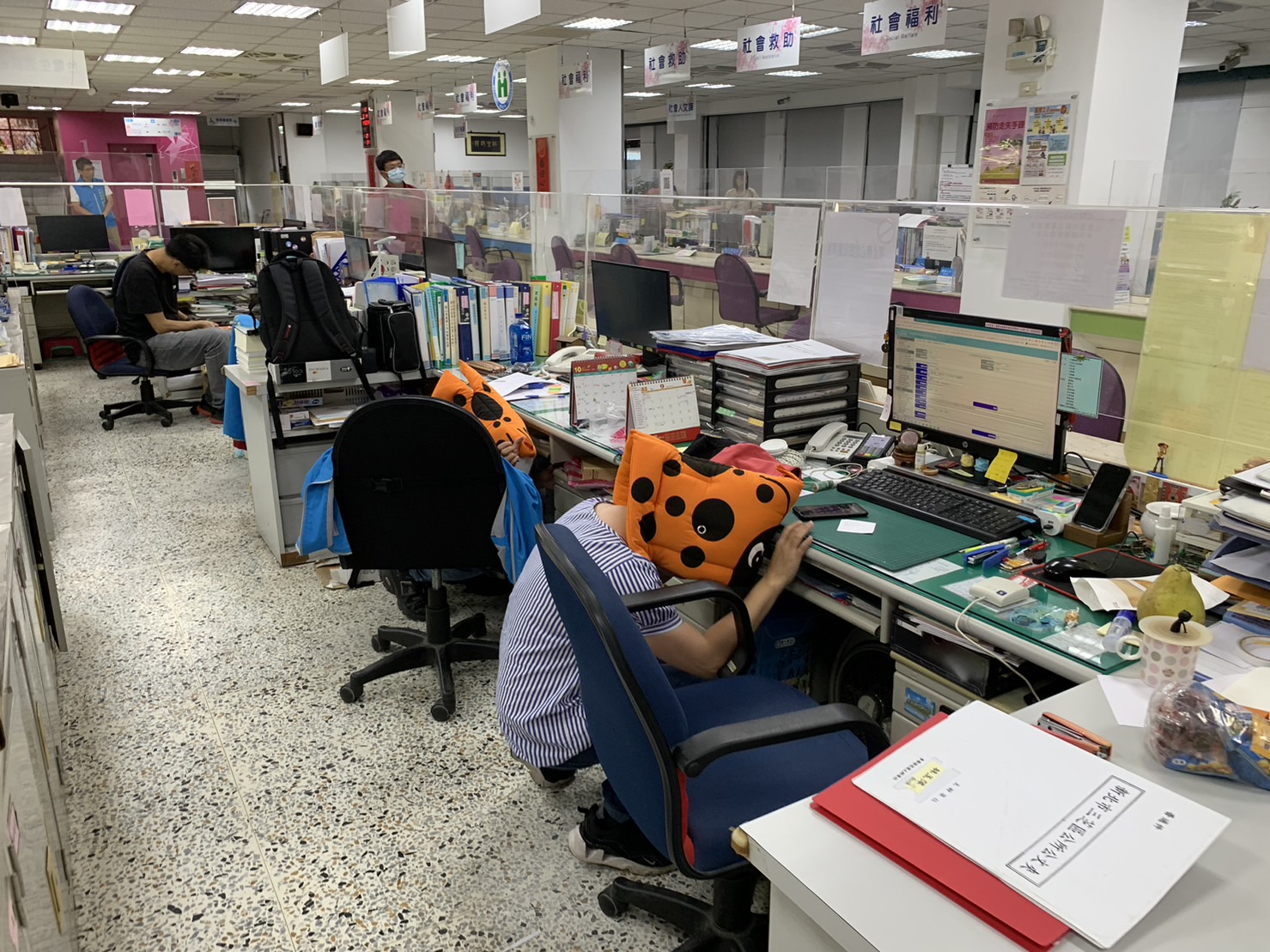 同仁就地避難掩蔽演練
