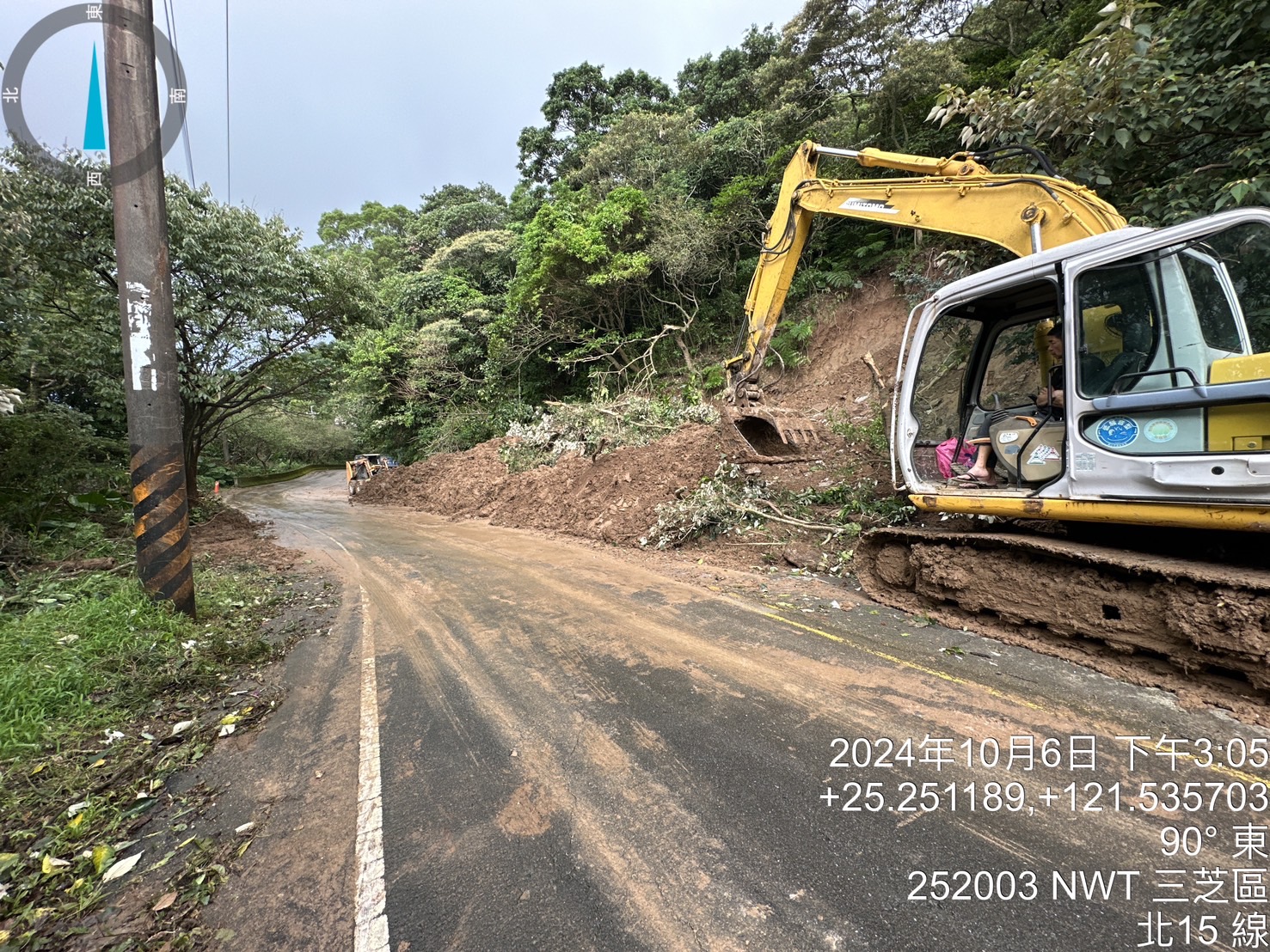 屏山天元宮後方可以單線通行