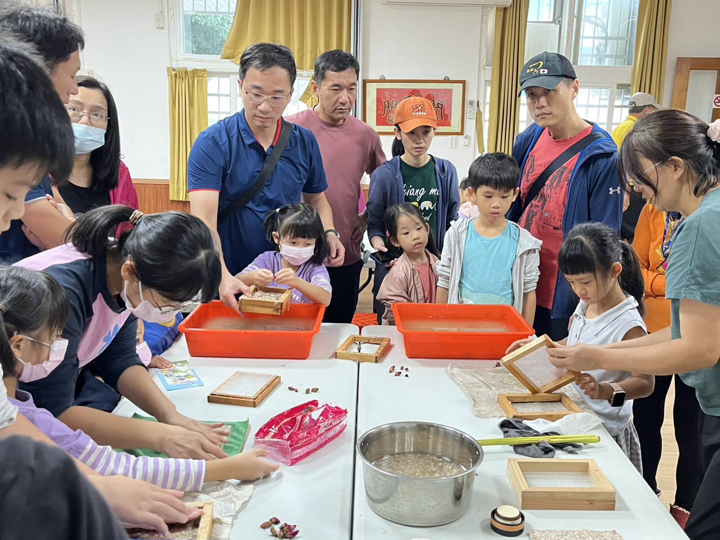 民眾參與手作DIY活動