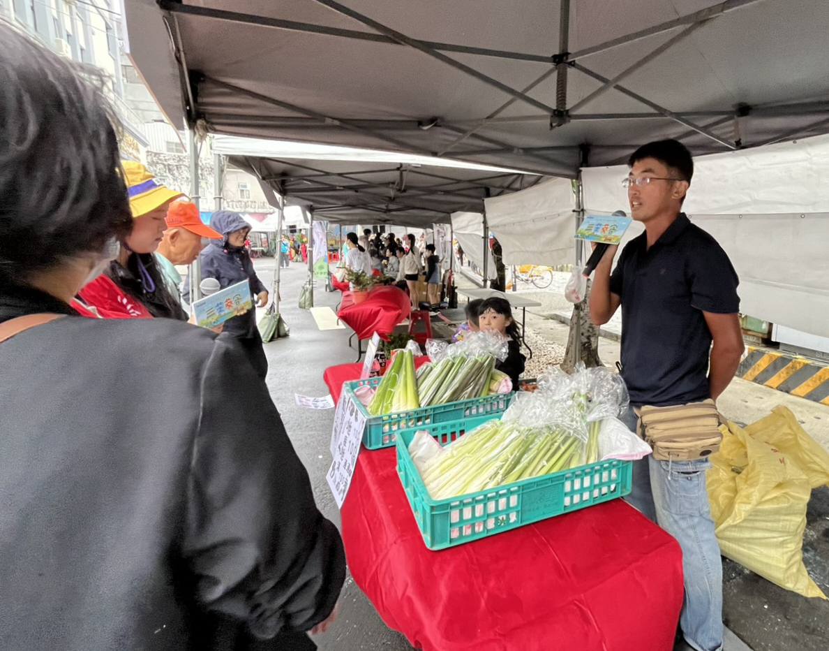 現場茭白筍攤位