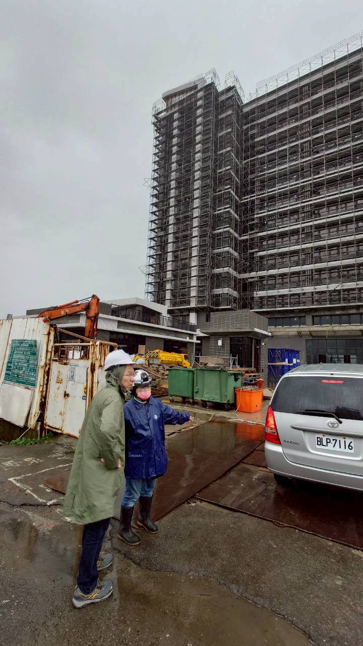 鳳凰颱風來襲前營建工地案巡查
