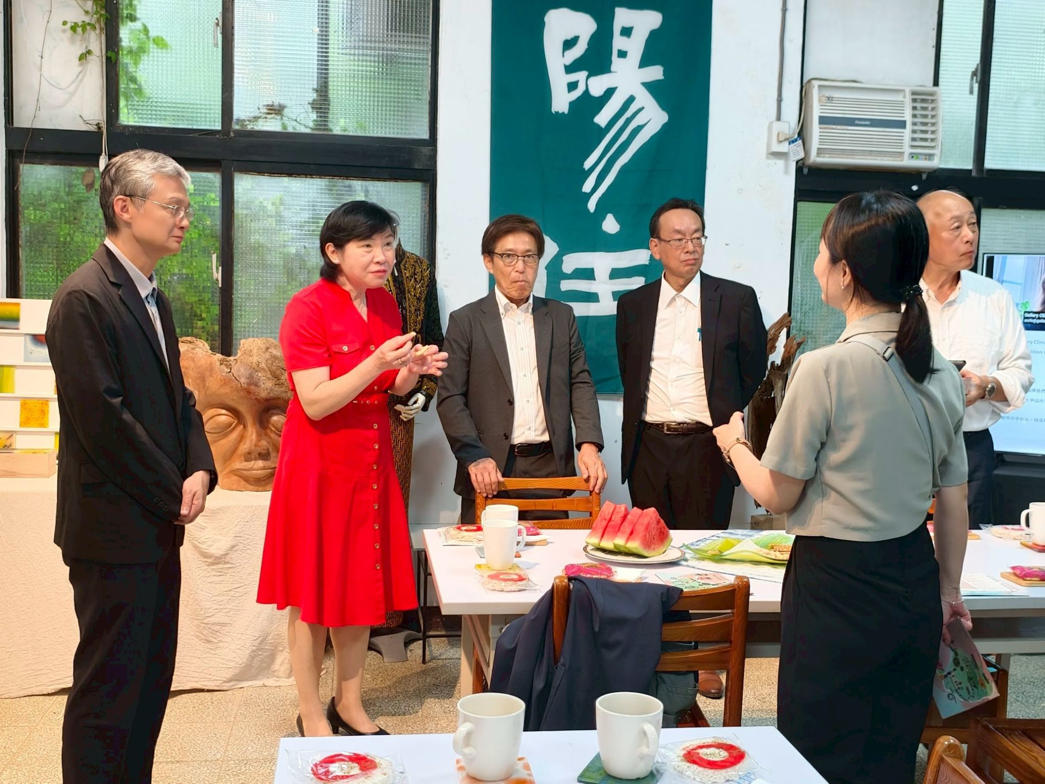 展區參訪