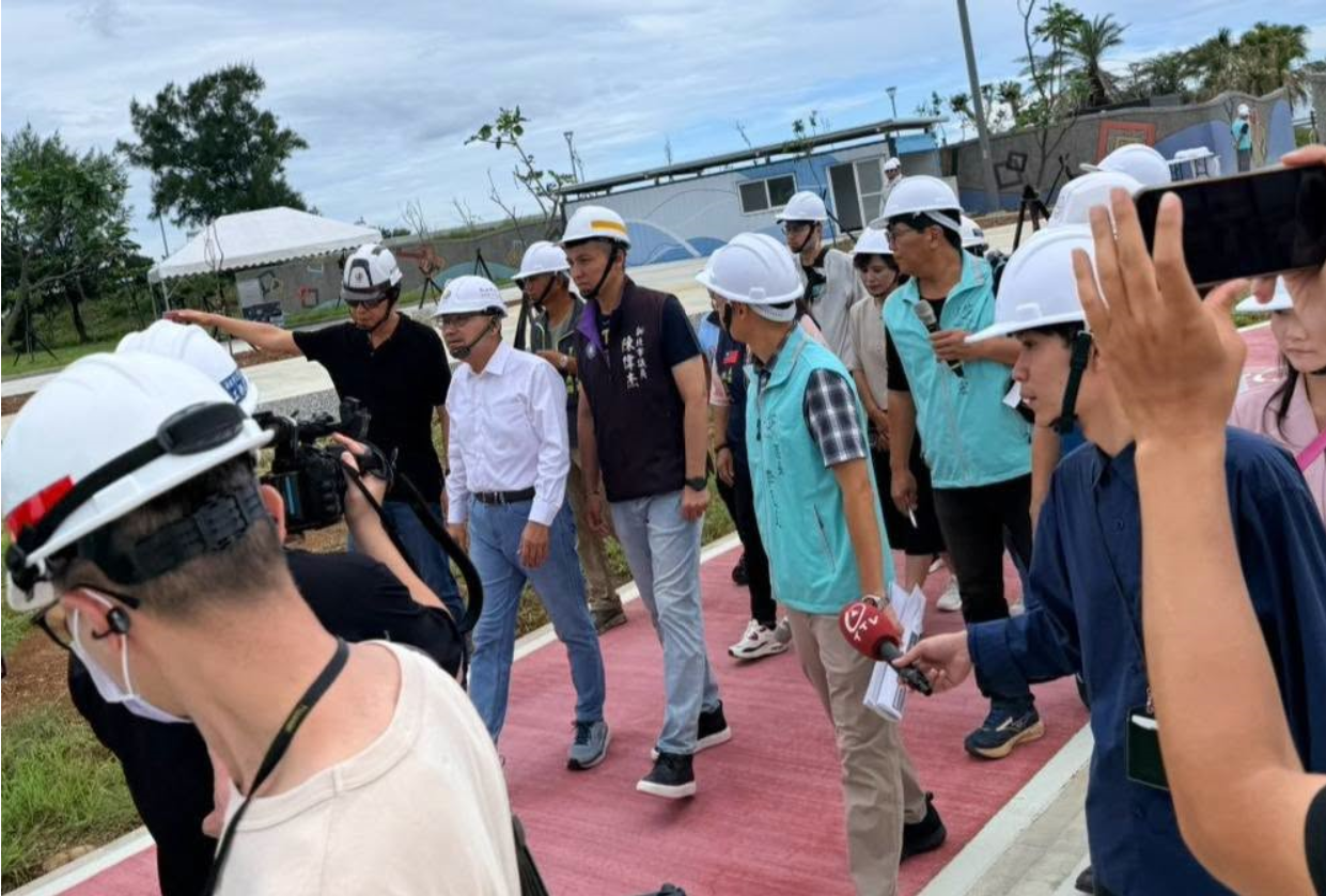 侯市長至海灣公園建設督導