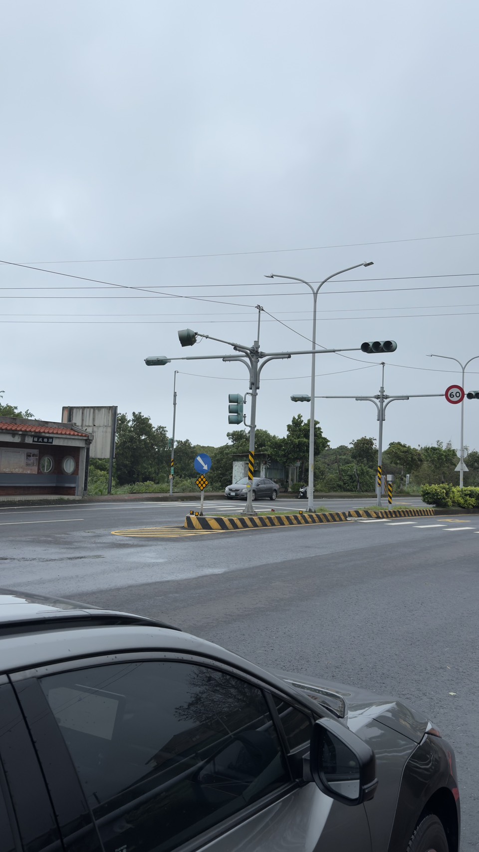 凱連莊前福成橋頭路口號誌雙向故障